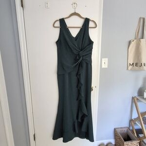 Elegant Green Sleeveless Dress